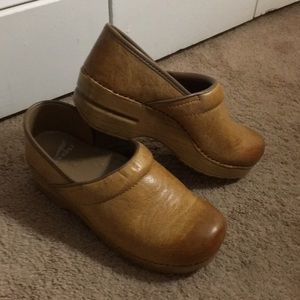 Danskos shoes